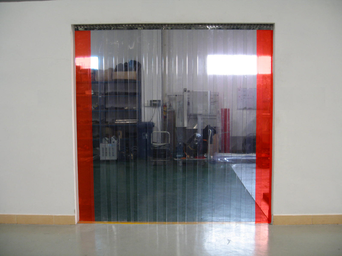 Strip door - warehouse
