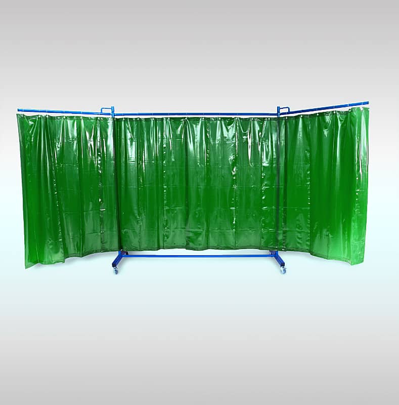 Mobile protection for welding with flexible PVC strips of screens